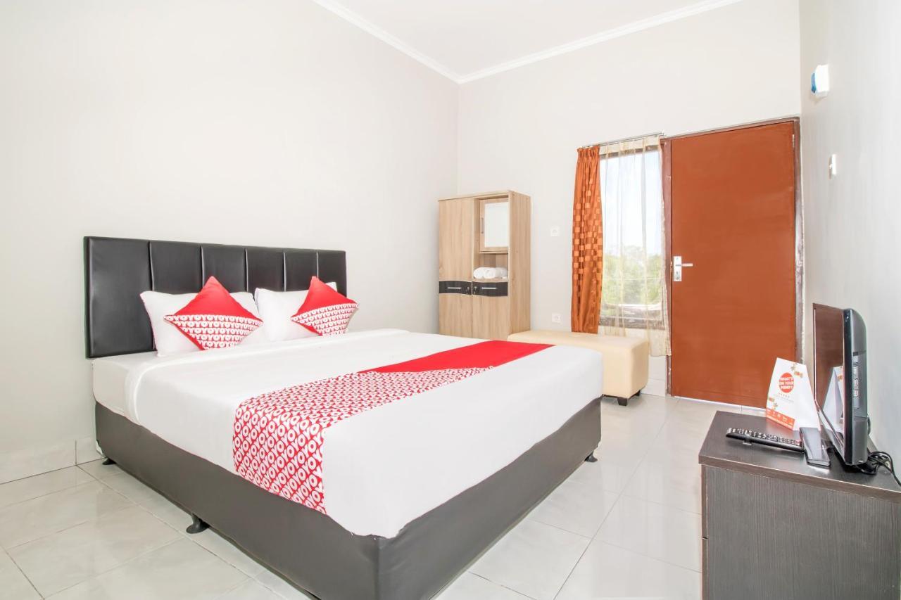 Hotel Oyo 2984 Berlian House Ungasan Jimbaran Exterior foto